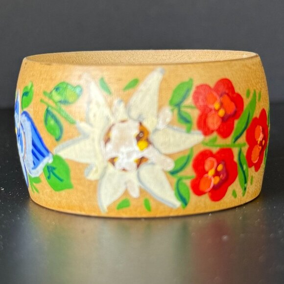 Vintage Boho Hand-Painted Wooden Napkin Ring With Floral Design Set Of 4 Rustic - Picture 5 of 10